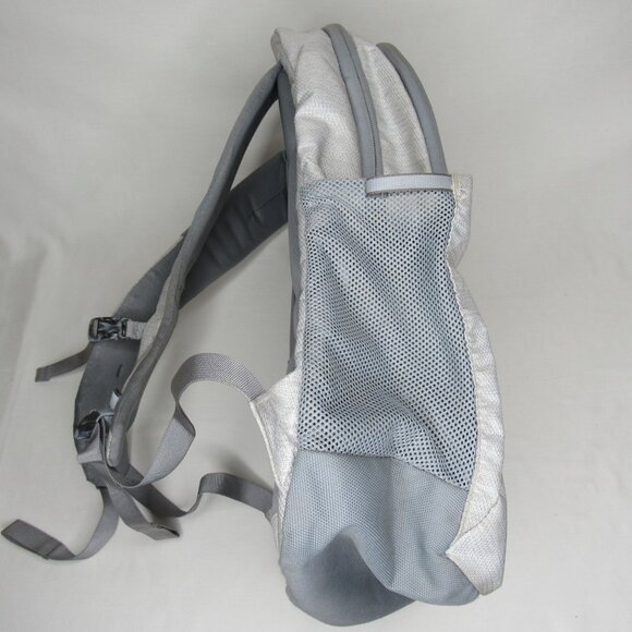 The North Face Vault Backpack Metallic Gray White Women\'s main image 10